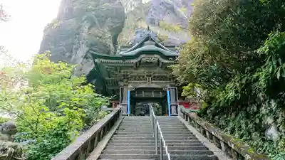 榛名神社の山門・神門
