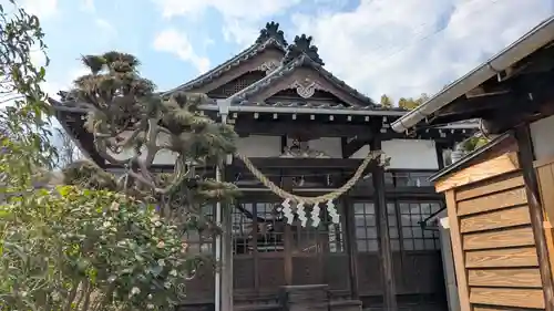 御嶽山神社の本殿・本堂