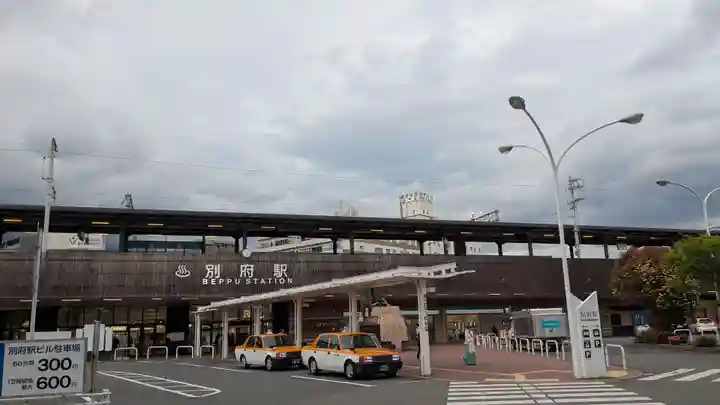 薬師如来の周辺