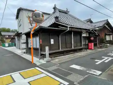 深川地蔵堂の{uncategorized: "未分類", other: "その他", undefined: "問題あり", building: "その他建物", grave: "お墓", sacred_gate: "鳥居", guardian: "狛犬", statue: "像", buddha: "仏像", history: "歴史", nature: "自然", garden: "庭園", animal: "動物", pagoda: "塔", temizu: "手水舎", mountain_gate: "山門・神門", sanctuary: "本殿・本堂", subordinate: "末社・摂社", art: "芸術", scenery: "景色", jizo: "地蔵", ema: "絵馬", goshuin: "御朱印", omikuji: "おみくじ", items: "授与品その他", amulet: "お守り", goshuincho: "御朱印帳", eats: "食事", festival: "お祭り", votive_dance: "神楽", shichigosan: "七五三参", wedding: "結婚式", experience: "体験その他", initially: "初詣", around: "周辺", anti_infection: "感染症対策"}