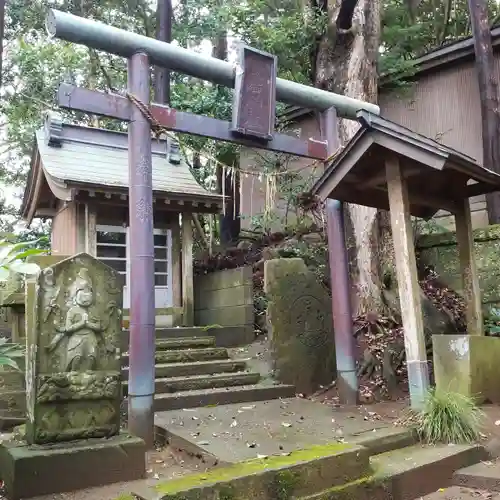 素鵞熊野神社の鳥居