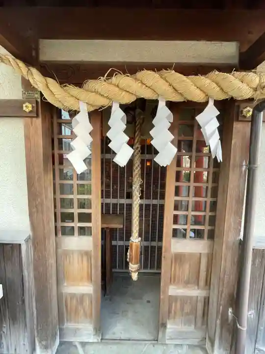 お玉大神(生田川の西岸)(兵庫県)