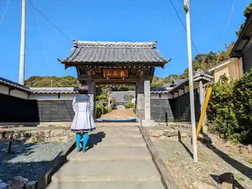 蔵法寺の山門