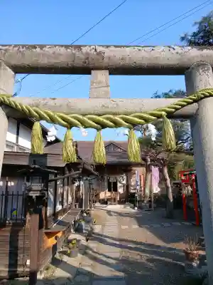 御嶽山神社の{uncategorized: "未分類", other: "その他", undefined: "問題あり", building: "その他建物", grave: "お墓", sacred_gate: "鳥居", guardian: "狛犬", statue: "像", buddha: "仏像", history: "歴史", nature: "自然", garden: "庭園", animal: "動物", pagoda: "塔", temizu: "手水舎", mountain_gate: "山門・神門", sanctuary: "本殿・本堂", subordinate: "末社・摂社", art: "芸術", scenery: "景色", jizo: "地蔵", ema: "絵馬", goshuin: "御朱印", omikuji: "おみくじ", items: "授与品その他", amulet: "お守り", goshuincho: "御朱印帳", eats: "食事", festival: "お祭り", votive_dance: "神楽", shichigosan: "七五三参", wedding: "結婚式", experience: "体験その他", initially: "初詣", around: "周辺", anti_infection: "感染症対策"}