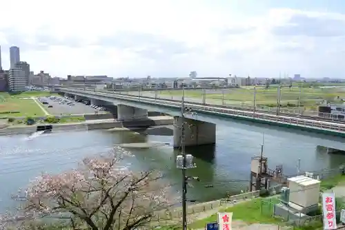 多摩川浅間神社の景色