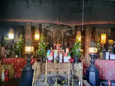 安樂寺の本殿・本堂