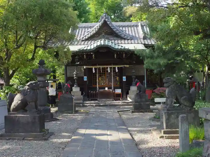 三囲神社の本殿・本堂