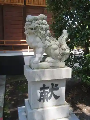 巨摩八幡宮の狛犬