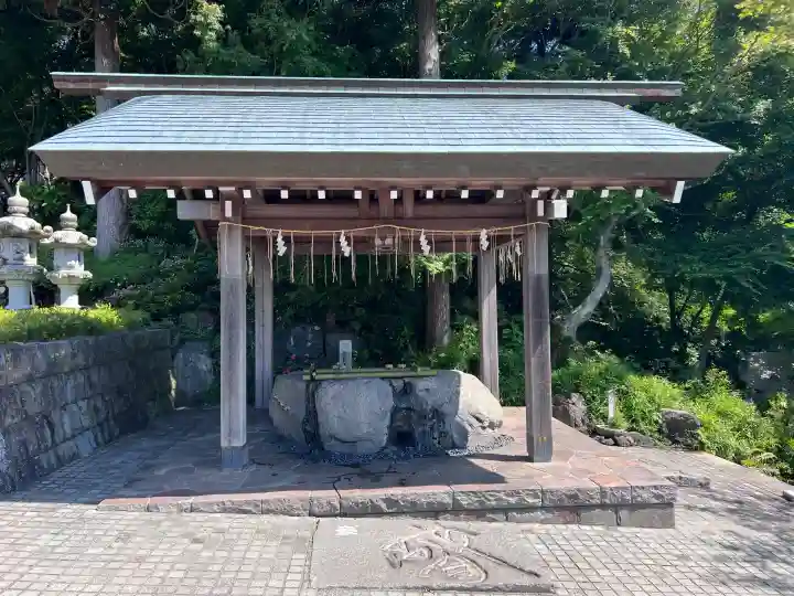神祇大社の{uncategorized: "未分類", other: "その他", undefined: "問題あり", building: "その他建物", grave: "お墓", sacred_gate: "鳥居", guardian: "狛犬", statue: "像", buddha: "仏像", history: "歴史", nature: "自然", garden: "庭園", animal: "動物", pagoda: "塔", temizu: "手水舎", mountain_gate: "山門・神門", sanctuary: "本殿・本堂", subordinate: "末社・摂社", art: "芸術", scenery: "景色", jizo: "地蔵", ema: "絵馬", goshuin: "御朱印", omikuji: "おみくじ", items: "授与品その他", amulet: "お守り", goshuincho: "御朱印帳", eats: "食事", festival: "お祭り", votive_dance: "神楽", shichigosan: "七五三参", wedding: "結婚式", experience: "体験その他", initially: "初詣", around: "周辺", anti_infection: "感染症対策"}