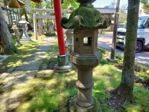 多太神社の{uncategorized: "未分類", other: "その他", undefined: "問題あり", building: "その他建物", grave: "お墓", sacred_gate: "鳥居", guardian: "狛犬", statue: "像", buddha: "仏像", history: "歴史", nature: "自然", garden: "庭園", animal: "動物", pagoda: "塔", temizu: "手水舎", mountain_gate: "山門・神門", sanctuary: "本殿・本堂", subordinate: "末社・摂社", art: "芸術", scenery: "景色", jizo: "地蔵", ema: "絵馬", goshuin: "御朱印", omikuji: "おみくじ", items: "授与品その他", amulet: "お守り", goshuincho: "御朱印帳", eats: "食事", festival: "お祭り", votive_dance: "神楽", shichigosan: "七五三参", wedding: "結婚式", experience: "体験その他", initially: "初詣", around: "周辺", anti_infection: "感染症対策"}