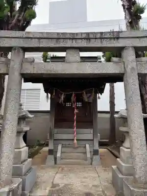 下落合笠間稲荷神社の{uncategorized: "未分類", other: "その他", undefined: "問題あり", building: "その他建物", grave: "お墓", sacred_gate: "鳥居", guardian: "狛犬", statue: "像", buddha: "仏像", history: "歴史", nature: "自然", garden: "庭園", animal: "動物", pagoda: "塔", temizu: "手水舎", mountain_gate: "山門・神門", sanctuary: "本殿・本堂", subordinate: "末社・摂社", art: "芸術", scenery: "景色", jizo: "地蔵", ema: "絵馬", goshuin: "御朱印", omikuji: "おみくじ", items: "授与品その他", amulet: "お守り", goshuincho: "御朱印帳", eats: "食事", festival: "お祭り", votive_dance: "神楽", shichigosan: "七五三参", wedding: "結婚式", experience: "体験その他", initially: "初詣", around: "周辺", anti_infection: "感染症対策"}