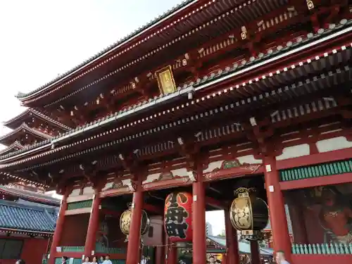 浅草寺の山門・神門
