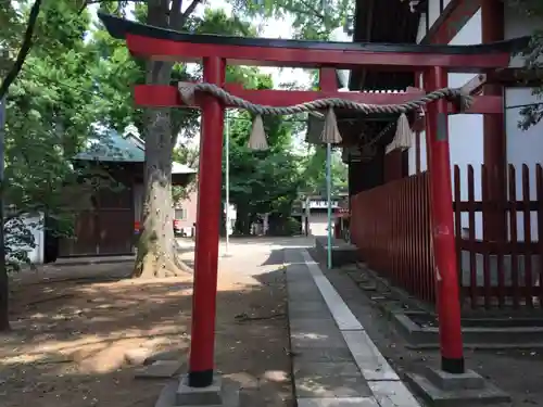 野沢稲荷神社の鳥居