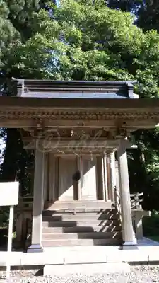 出羽神社(出羽三山神社)~三神合祭殿~の末社・摂社