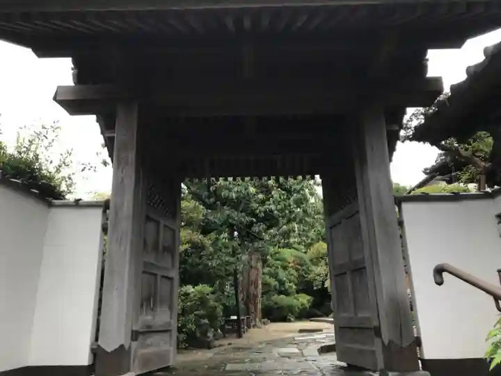 宝珠院の山門・神門