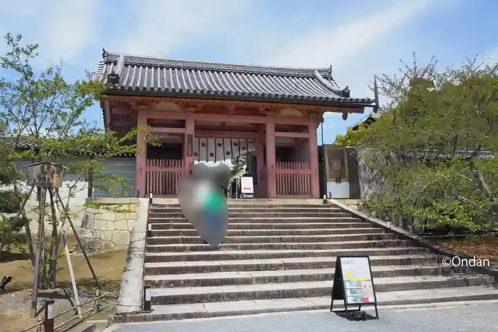 仁和寺の山門・神門