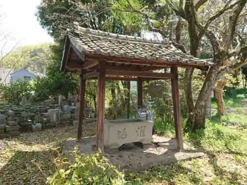 伝誓寺の手水舎