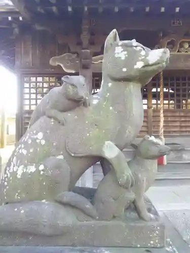 千疋伊南理神社の狛犬