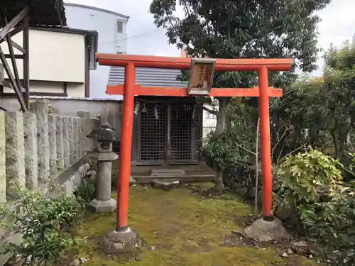 三宅神社の末社