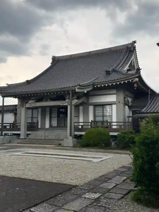 聖徳寺の{uncategorized: "未分類", other: "その他", undefined: "問題あり", building: "その他建物", grave: "お墓", sacred_gate: "鳥居", guardian: "狛犬", statue: "像", buddha: "仏像", history: "歴史", nature: "自然", garden: "庭園", animal: "動物", pagoda: "塔", temizu: "手水舎", mountain_gate: "山門・神門", sanctuary: "本殿・本堂", subordinate: "末社・摂社", art: "芸術", scenery: "景色", jizo: "地蔵", ema: "絵馬", goshuin: "御朱印", omikuji: "おみくじ", items: "授与品その他", amulet: "お守り", goshuincho: "御朱印帳", eats: "食事", festival: "お祭り", votive_dance: "神楽", shichigosan: "七五三参", wedding: "結婚式", experience: "体験その他", initially: "初詣", around: "周辺", anti_infection: "感染症対策"}
