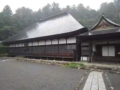 安楽寺の本殿・本堂