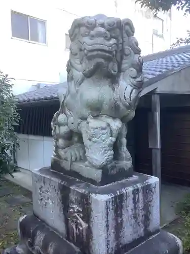 西神明社の狛犬