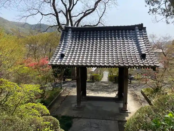 崇禅寺の山門・神門