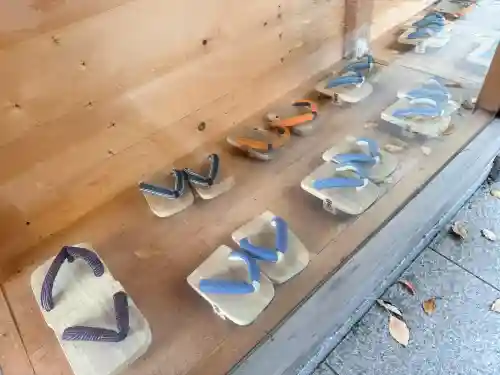 足の神様 服部天神宮の{uncategorized: "未分類", other: "その他", undefined: "問題あり", building: "その他建物", grave: "お墓", sacred_gate: "鳥居", guardian: "狛犬", statue: "像", buddha: "仏像", history: "歴史", nature: "自然", garden: "庭園", animal: "動物", pagoda: "塔", temizu: "手水舎", mountain_gate: "山門・神門", sanctuary: "本殿・本堂", subordinate: "末社・摂社", art: "芸術", scenery: "景色", jizo: "地蔵", ema: "絵馬", goshuin: "御朱印", omikuji: "おみくじ", items: "授与品その他", amulet: "お守り", goshuincho: "御朱印帳", eats: "食事", festival: "お祭り", votive_dance: "神楽", shichigosan: "七五三参", wedding: "結婚式", experience: "体験その他", initially: "初詣", around: "周辺", anti_infection: "感染症対策"}