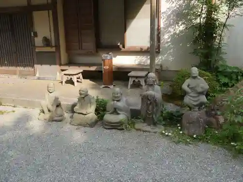 長安寺の像