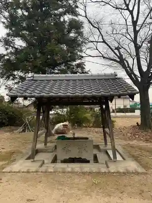 河俣下神社(一色川俣)の手水舎