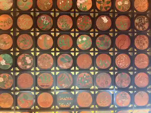 八幡神社松平東照宮の{uncategorized: "未分類", other: "その他", undefined: "問題あり", building: "その他建物", grave: "お墓", sacred_gate: "鳥居", guardian: "狛犬", statue: "像", buddha: "仏像", history: "歴史", nature: "自然", garden: "庭園", animal: "動物", pagoda: "塔", temizu: "手水舎", mountain_gate: "山門・神門", sanctuary: "本殿・本堂", subordinate: "末社・摂社", art: "芸術", scenery: "景色", jizo: "地蔵", ema: "絵馬", goshuin: "御朱印", omikuji: "おみくじ", items: "授与品その他", amulet: "お守り", goshuincho: "御朱印帳", eats: "食事", festival: "お祭り", votive_dance: "神楽", shichigosan: "七五三参", wedding: "結婚式", experience: "体験その他", initially: "初詣", around: "周辺", anti_infection: "感染症対策"}