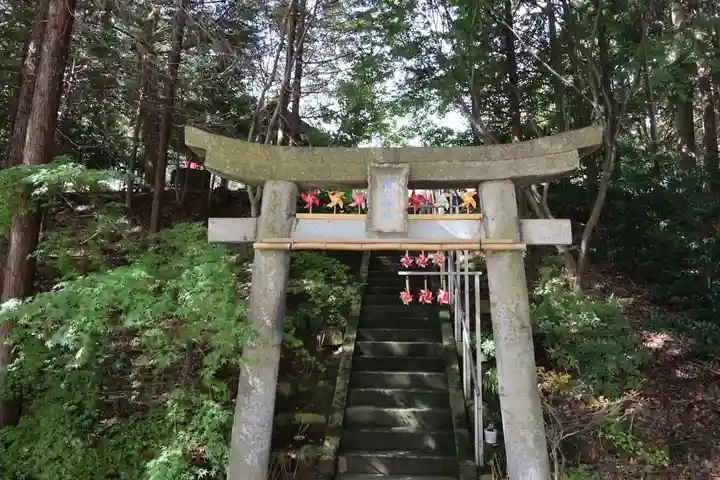 滑川神社 - 仕事と子どもの守り神の鳥居