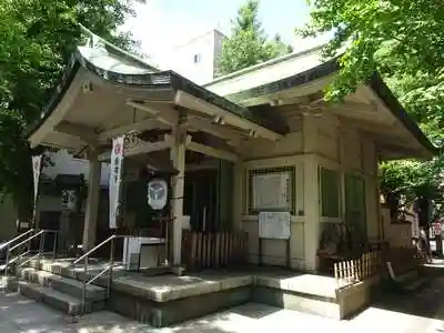 銀杏岡八幡神社の本殿