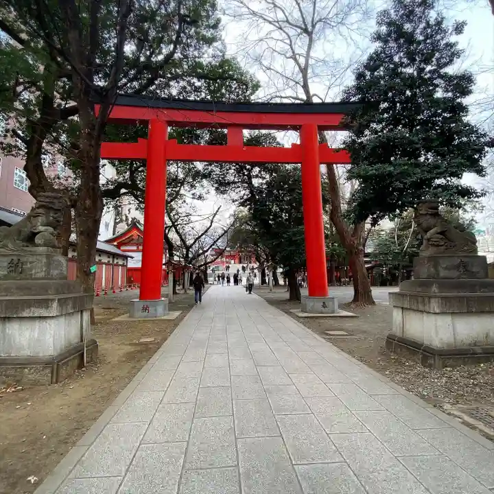 花園神社の鳥居