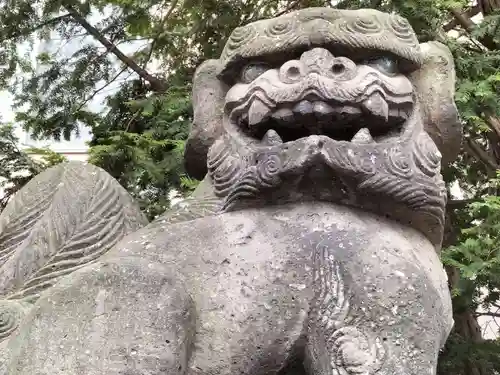 豊平神社の狛犬