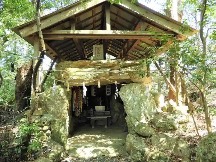 愛宕神社の末社・摂社