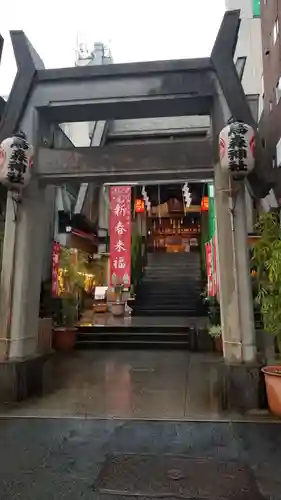烏森神社の鳥居