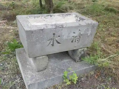 西芭露神社の手水舎