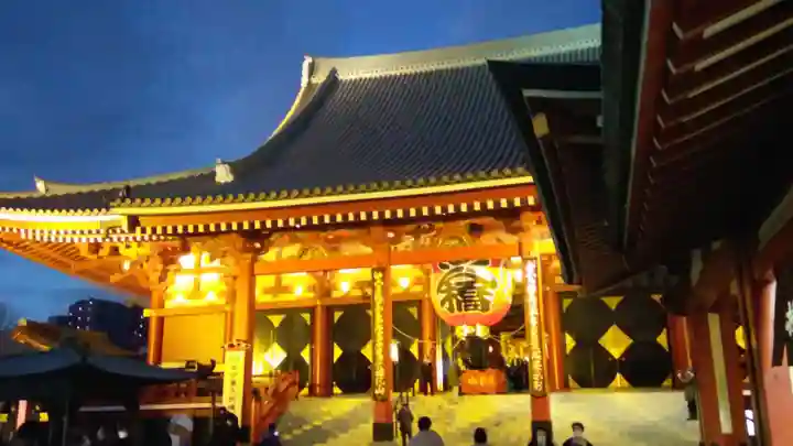 浅草寺の本殿・本堂