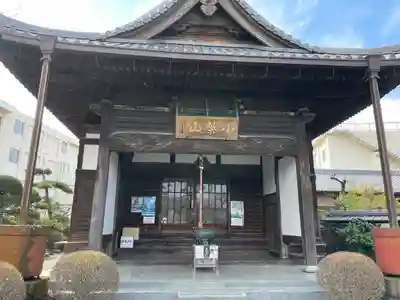 長光寺の本殿・本堂