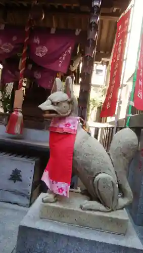 東陽繁出世稲荷神社の狛犬