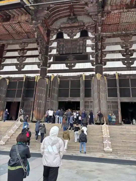 東大寺の{uncategorized: "未分類", other: "その他", undefined: "問題あり", building: "その他建物", grave: "お墓", sacred_gate: "鳥居", guardian: "狛犬", statue: "像", buddha: "仏像", history: "歴史", nature: "自然", garden: "庭園", animal: "動物", pagoda: "塔", temizu: "手水舎", mountain_gate: "山門・神門", sanctuary: "本殿・本堂", subordinate: "末社・摂社", art: "芸術", scenery: "景色", jizo: "地蔵", ema: "絵馬", goshuin: "御朱印", omikuji: "おみくじ", items: "授与品その他", amulet: "お守り", goshuincho: "御朱印帳", eats: "食事", festival: "お祭り", votive_dance: "神楽", shichigosan: "七五三参", wedding: "結婚式", experience: "体験その他", initially: "初詣", around: "周辺", anti_infection: "感染症対策"}