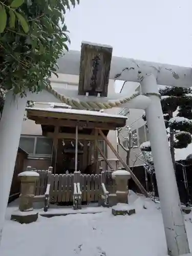 安積雷神社の鳥居