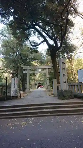 赤坂氷川神社の鳥居