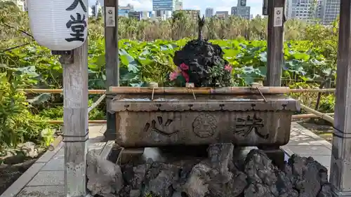 寛永寺不忍池弁天堂の手水舎