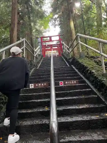 新屋山神社(山梨県)