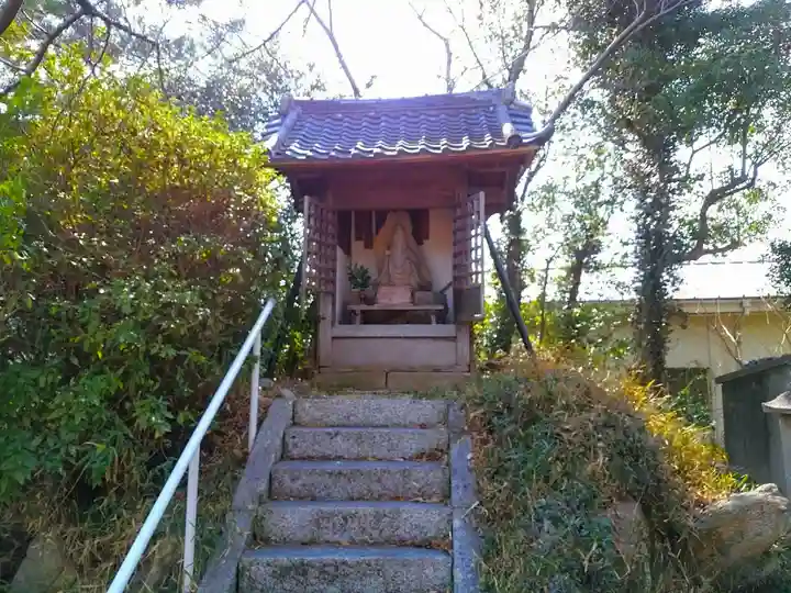 鳳出観音教会のその他建物