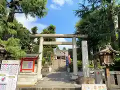 中野沼袋氷川神社の鳥居