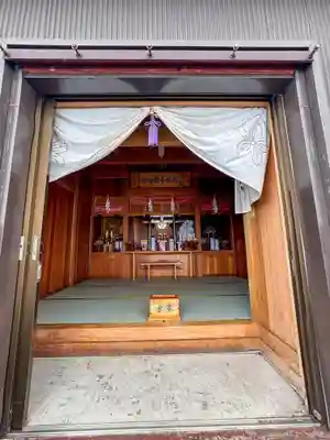 烏帽子岩神社(山梨県)