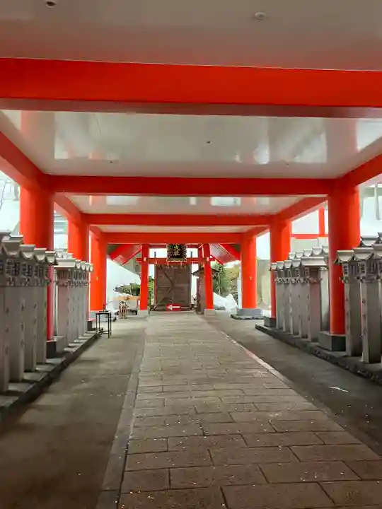 宝徳山稲荷大社(新潟県)